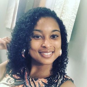 Meet your Posher, Amber